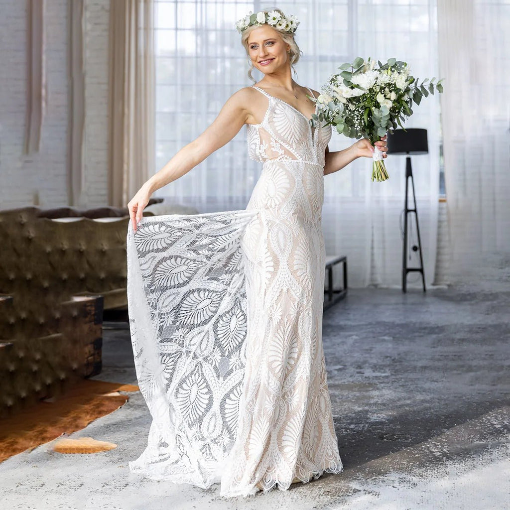 Boho Backless Lace Wedding Dress - Diva Melody