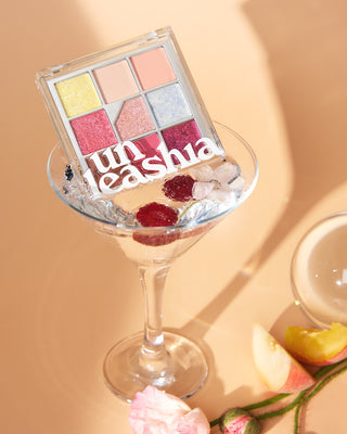 [Unleashia] Glitterpedia Eye Palette No.7 All of Peach Ade 6.9g