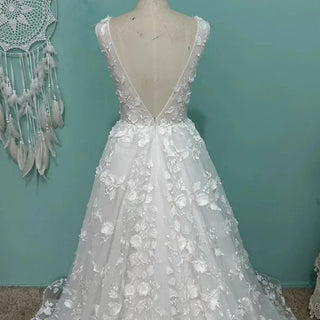 3D Flowers Lace Wedding Gown - Diva Melody