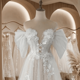 3D Flowers Polka Dots Bridal Gown - Diva Melody