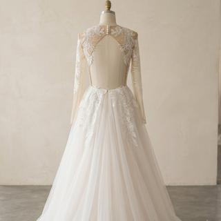 Elegant Lace A Line Wedding Dress