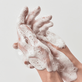[Anua] HEARTLEAF SUCCINIC MOISTURE CLEANSING FOAM 150ml - Diva Melody
