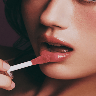 [AXIS-Y] Vita Glow Lip Oil - Cozy Fig 4.5ml - Diva Melody