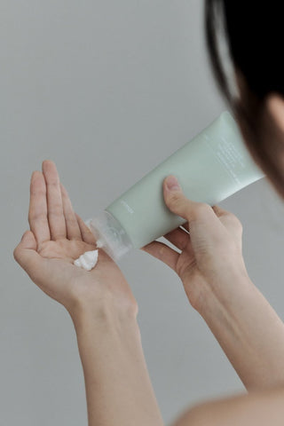 [celimax] Ji Woo Gae Cica BHA Acne Foam Cleansing 150ml - Diva Melody