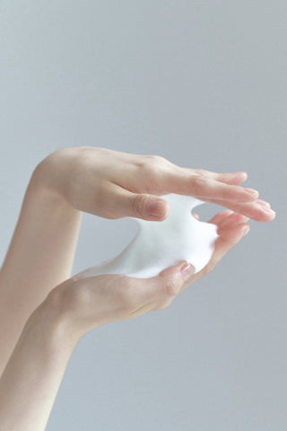 [celimax] The Real Noni Acne Bubble Cleanser 155ml - Diva Melody