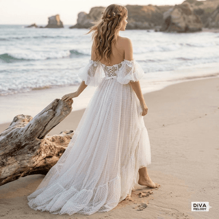 Elegant Dotted Mesh Lace Wedding Dress - Diva Melody