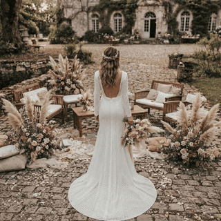 Elegant Lace Mermaid Wedding Dress - Diva Melody