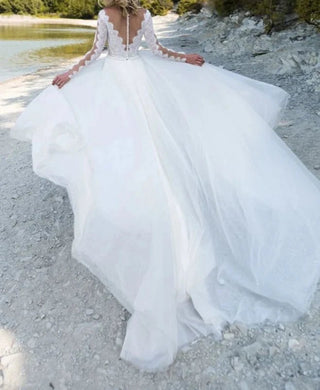 Elegant Long Sleeves Wedding Gown - Diva Melody