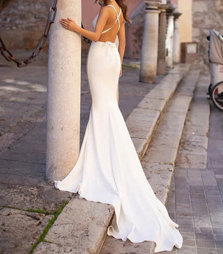 Elegant Open Back Sheath Wedding Dress - Diva Melody