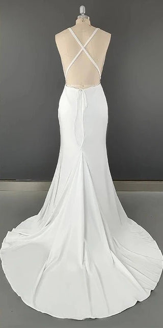 Elegant Open Back Sheath Wedding Dress - Diva Melody