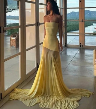 Elegant Strapless Pleated Dress - Diva Melody