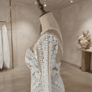 Exquisite Long Sleeves Wedding Dress - Diva Melody