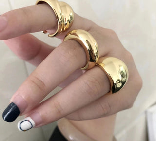 Glossy Wide Version Exaggerated Metal Adjustable Rings - Diva Melody