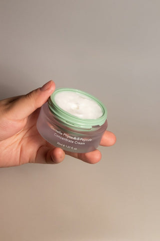 [haruharuwonder] Centella Phyto & 5 Peptide Concentrate Cream 30ml - Diva Melody