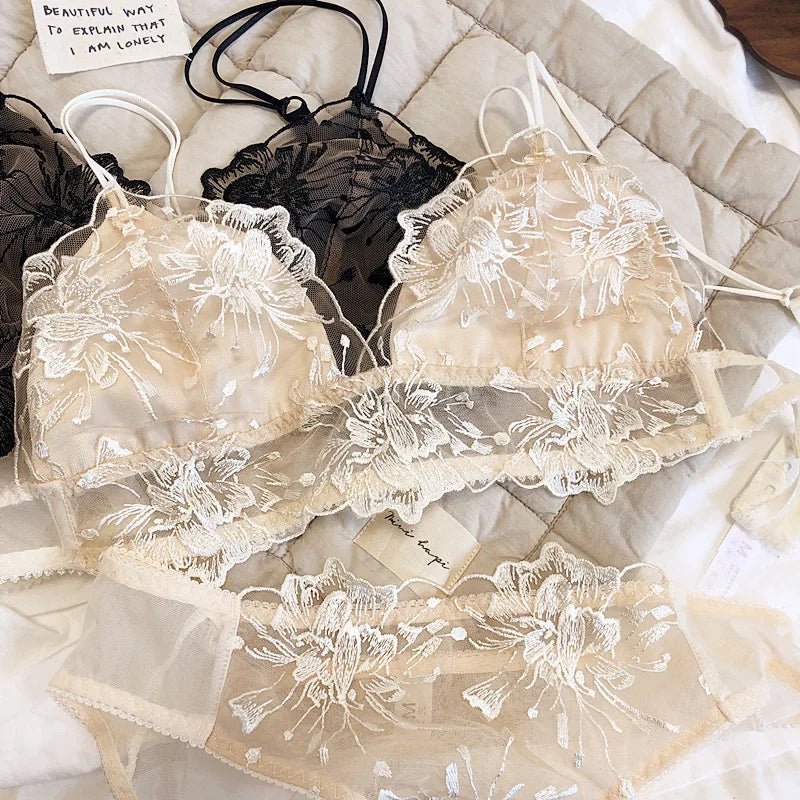 Lace Flowers Embroidery Bra Set Sexy Wireless Bralette Romantic Lingerie Set - Diva Melody Lace Flowers Embroidery Bra Set Sexy Wireless Bralette Romantic Lingerie Set - Diva Melody