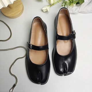 Leather Flats Split Toe Shoes - Diva Melody