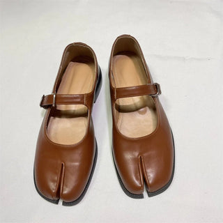 Leather Flats Split Toe Shoes - Diva Melody