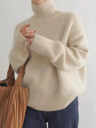 Loose Turtleneck Cashmere Sweater - Diva Melody