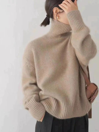 Loose Turtleneck Cashmere Sweater - Diva Melody