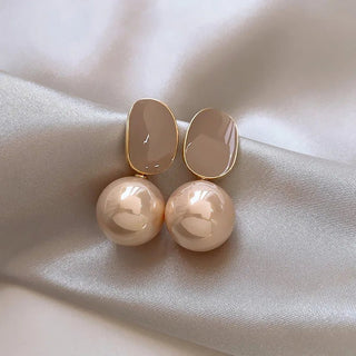 Luxury Elegant Pearl Dangle Earrings - Diva Melody