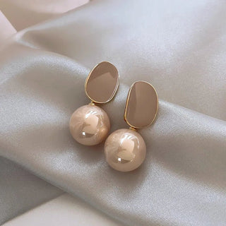 Luxury Elegant Pearl Dangle Earrings - Diva Melody