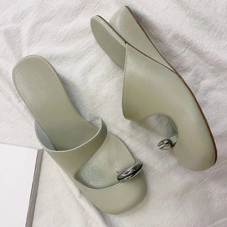 Metal Set Toe Wedge Slippers - Modern and Stylish - Diva Melody