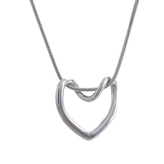 Minimalist Golden Heart Hollow Pendant Necklace - Diva Melody