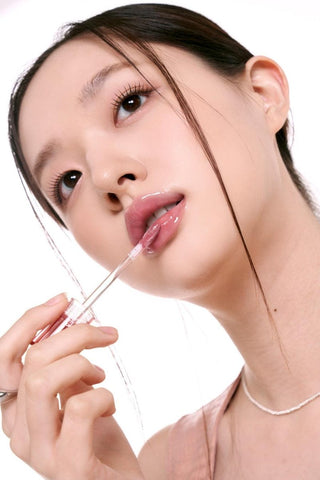 [Romand] Glasting Color Gloss 4g - 01 Peony Ballet - Diva Melody