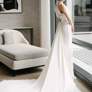 Simple Elegant Halter Neck Wedding Dress - Diva Melody