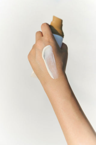 [Skin1004] Madagascar Centella Air-Fit Suncream Light 50ml - Diva Melody