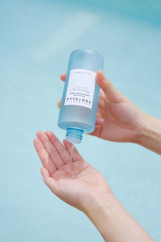 [Skin1004] Madagascar Centella Hyalu-Cica Brightening Toner - 2 Size - Diva Melody