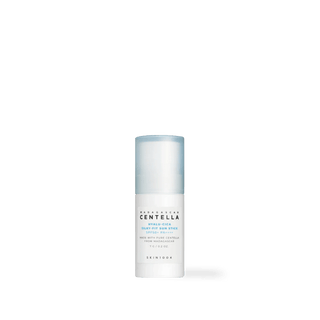 [Skin1004] Madagascar Centella Hyalu-Cica Silky Fit Sun Stick 7g - Diva Melody