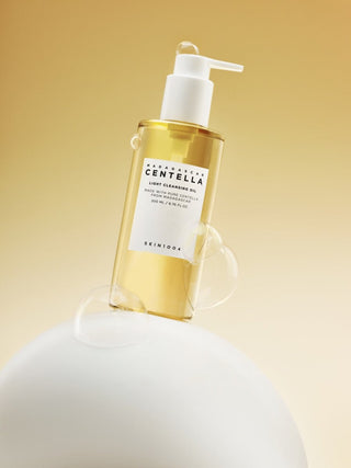 [Skin1004] Madagascar Centella Light Cleansing Oil 200ml - Diva Melody