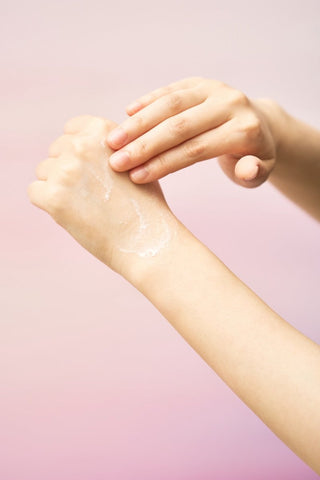[Skin1004] Madagascar Centella Poremizing Quick Clay Stick Mask 27g - Diva Melody