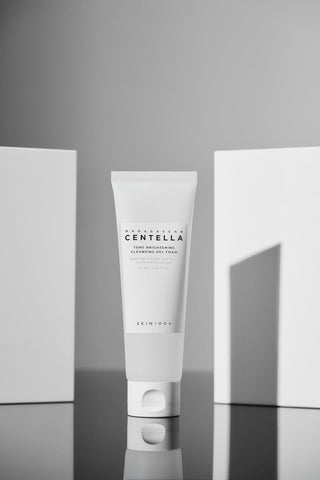 [Skin1004] Madagascar Centella Tone Brightening Cleansing Gel Foam 125ml - Diva Melody