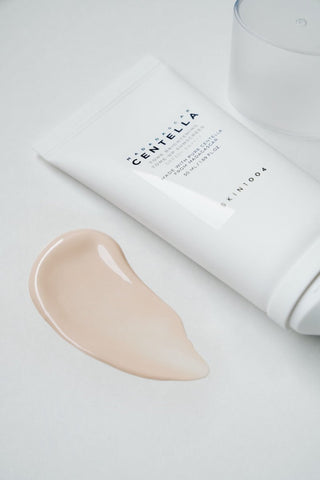 [Skin1004] Madagascar Centella Tone Brightening Tone-Up Sunscreen 50ml - Diva Melody