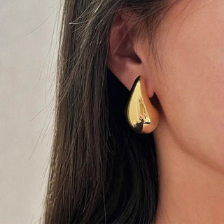 Vintage Gold Plated Chunky Teardrop Earrings - Diva Melody