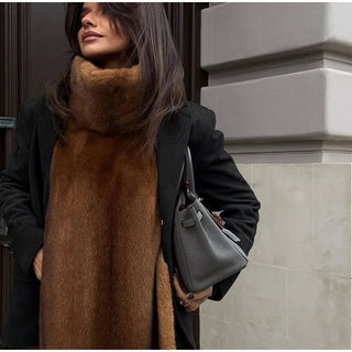 Women's Retro Faux Fur Coat with Buttons - Diva Melody