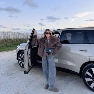 Women's Retro Faux Fur Coat with Buttons - Diva Melody