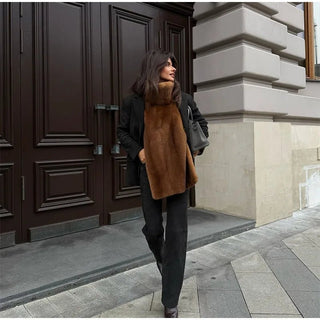 Women's Retro Faux Fur Coat with Buttons - Diva Melody