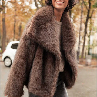 Women's Retro Faux Fur Coat with Buttons - Diva Melody