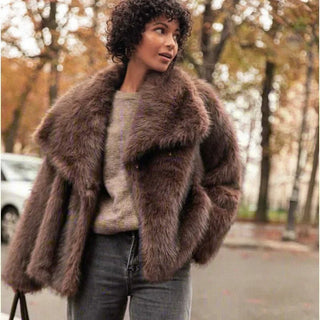 Women's Retro Faux Fur Coat with Buttons - Diva Melody